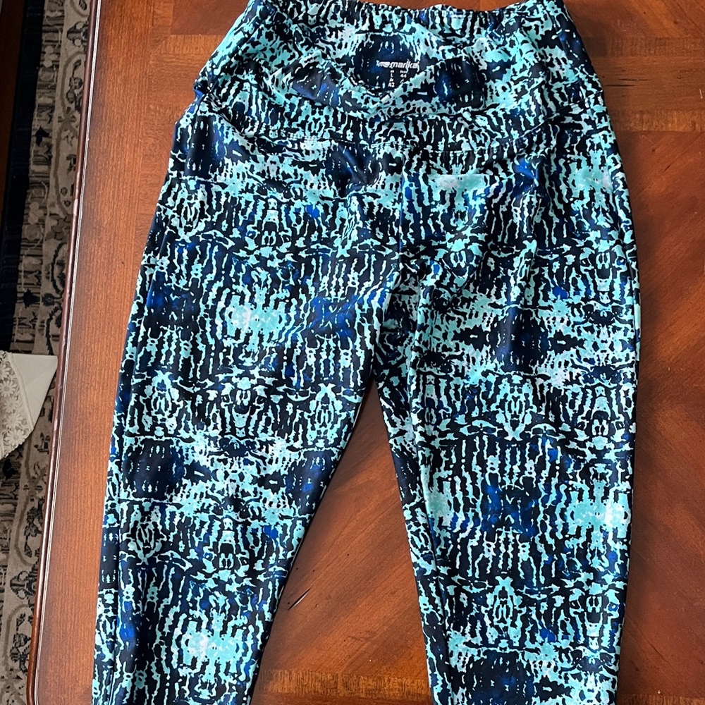 Stylish Blue Patterned Leggings